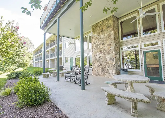 Lake Chatuge Lodge Hiawassee