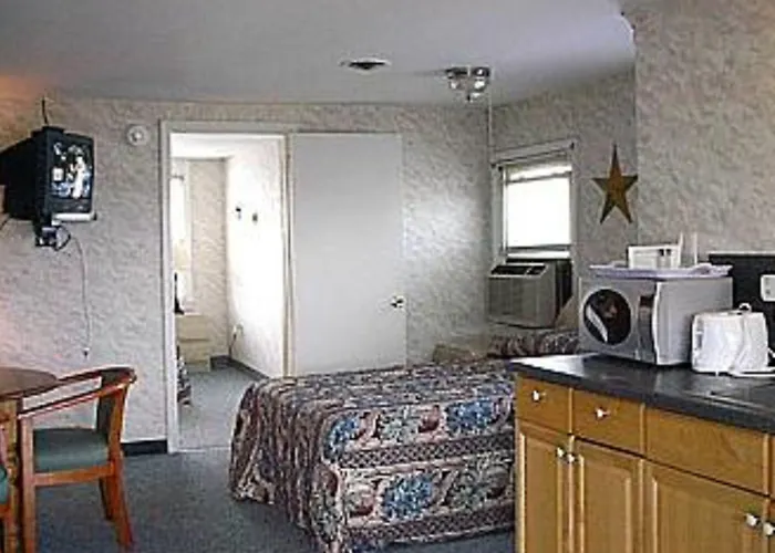 Pelican Point Motel