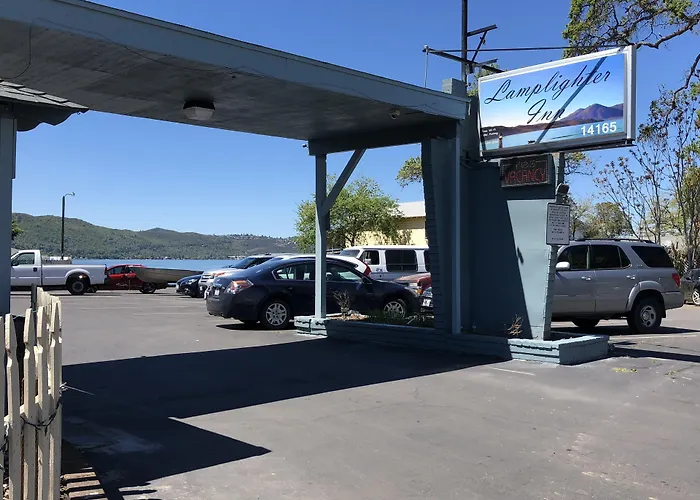 Lamplighter Motel Clearlake