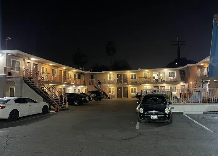 La Casa Inn