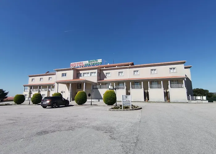 Hotel Quinta Dos Cedros Celorico Da Beira