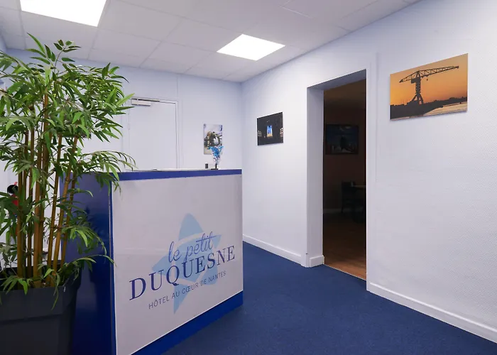 Hotel Le Petit Duquesne Nantes