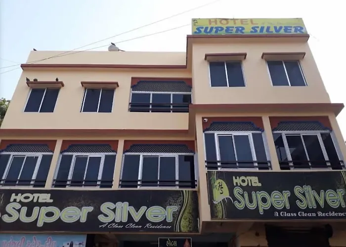 Hotel Samrat