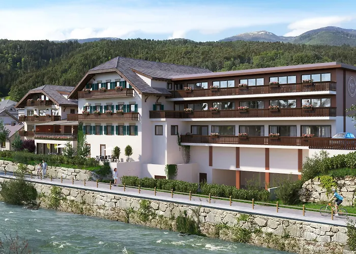 River Hotel Post Chienes
