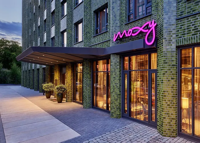 Moxy Cologne Muelheim Hotel