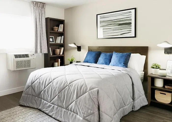 Intown Suites Extended Stay Dallas Tx - Park Central