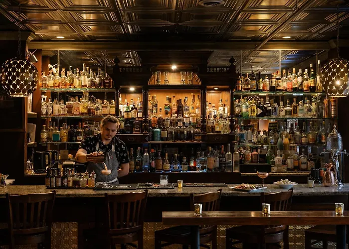 Marqueen Hotel - Newly Renovated Seattle