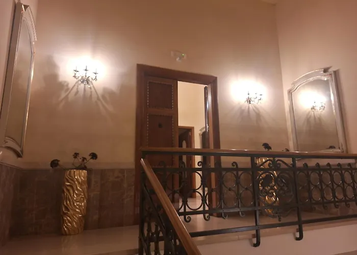 Dimora Charleston Lecce parcheggio privato in loco gratis
