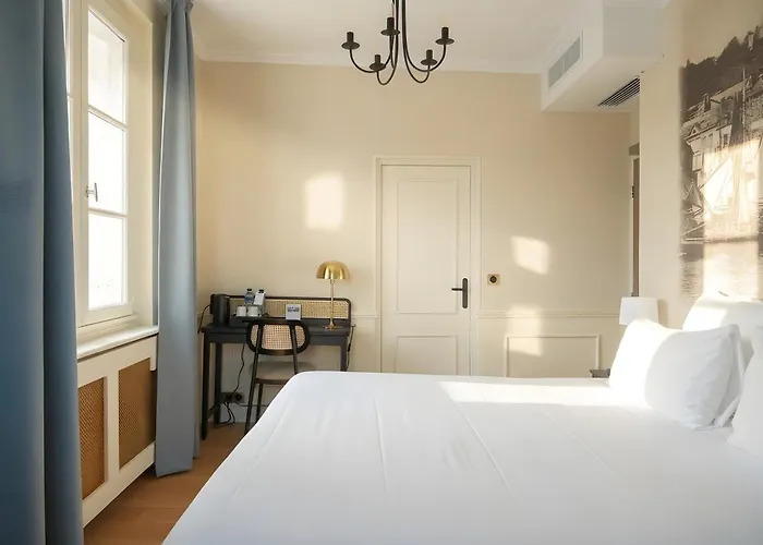 Best Western Le Cheval Blanc -Centre- Vieux Port