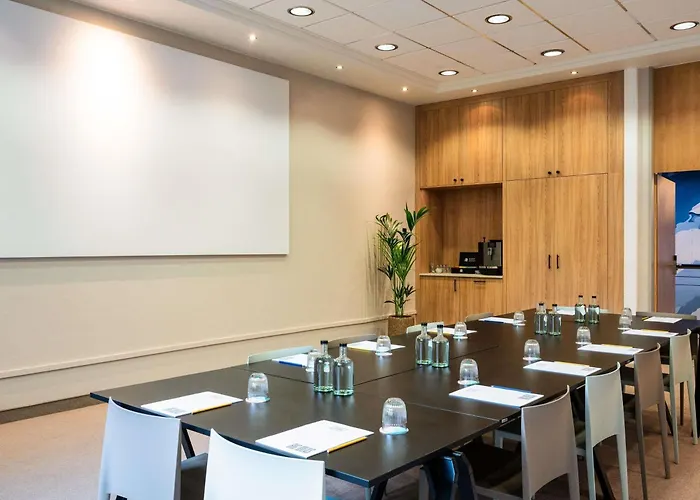 Tribe Duesseldorf Hotel