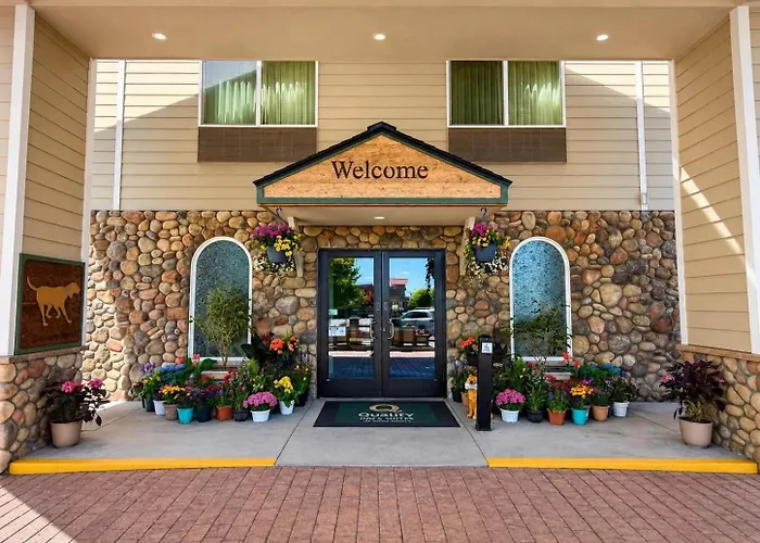 Quality Inn & Suites Sequim At Olympic National Park