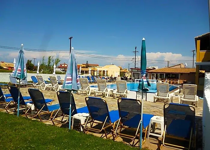 Alexis Pool Apartments