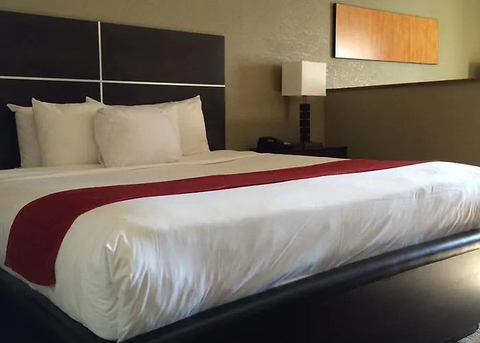 Ramada By Wyndham Albuquerque East Hotel