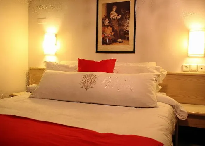 Ophir Hotel