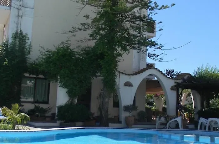 Hotel Punta Faro