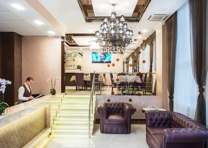Bonapart Hotel By Uhm