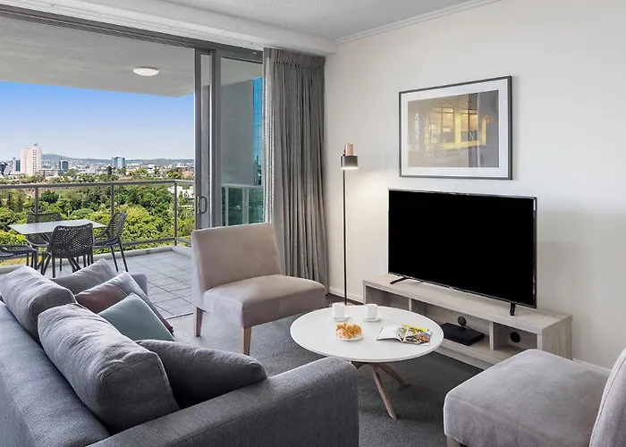 Oaks Brisbane On Margaret Suites