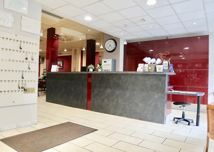 Hotel Louvre Vincenette Lourdes